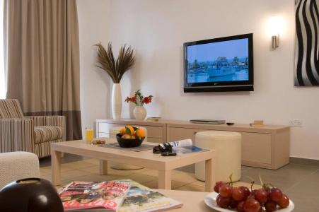 Capital Coast Resort And Spa - 11