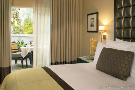 Sunset Marquis - 42