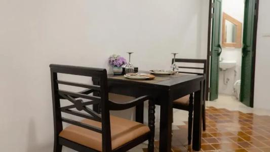 Cheva Gallery Boutique - 218