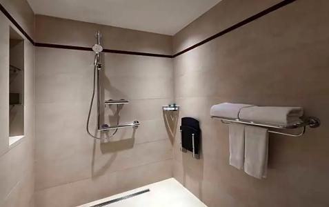 Hilton Bangalore Embassy GolfLinks - 62