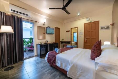 Paguro Beach Inn - 58