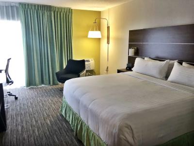 Holiday Inn Express - West, An Ihg - 2