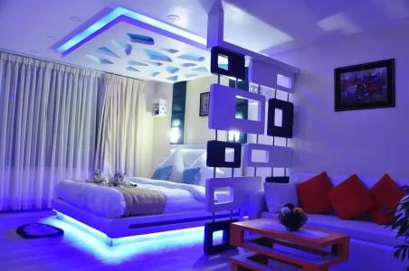 Royal Penguin Boutique & Spa - 110