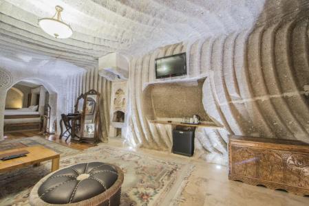 Ottoman Cave Suites - 11
