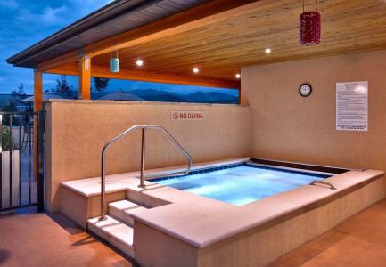 TownePlace Suites by Marriott - 14