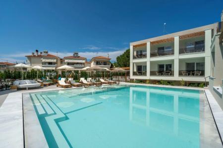 Mirablue Luxury Residences - 11