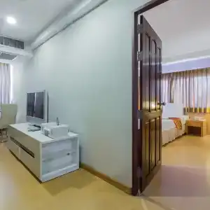 Three Seasons Place - 9