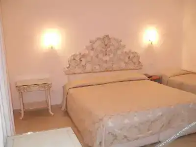 Residenza Due Torri Check In Presso Centrale Vicolo Cattani 7 - 5