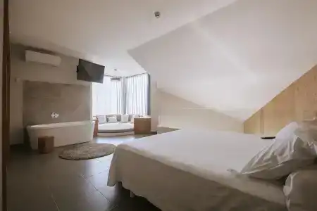 Higueron Malaga, Curio Collection by Hilton - 6