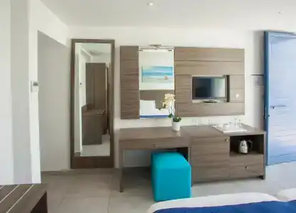 Limanaki Beach & Suites - 97