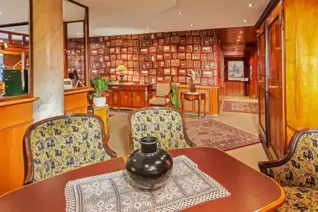 Cella Central Historic Boutique - 13