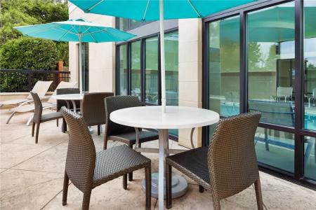 Hampton Inn & Suites/Hamilton Place - 7