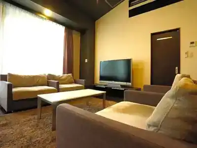 Livemax Esaka - 38