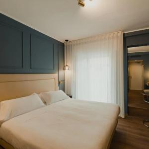 Universal Terme - 19
