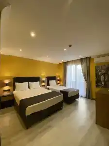 Roy Otel Akçay - 68