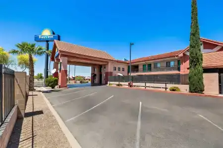 Days Inn by Wyndham Tucson Airport - 10