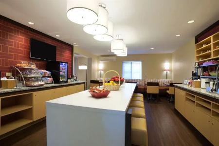 Hawthorn Suites by Wyndham - 19