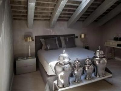 Seven Historical Suites - 68