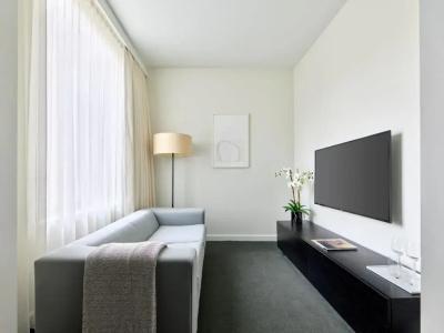 Smyth Tribeca - 107