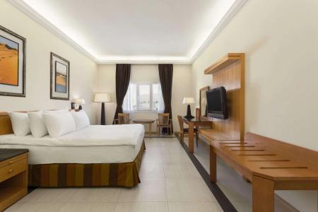Ramada Qurum Beach - 6