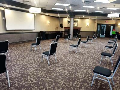 Best Western Plus Village Park Inn - 21