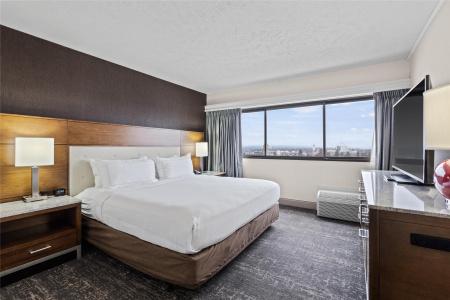 DoubleTree by Hilton City Center - 103