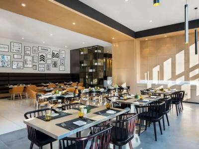 Novotel Bur Dubai - Healthcare City - 35