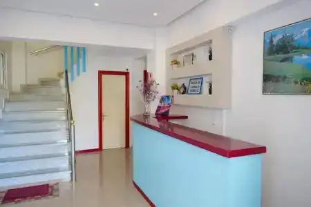 Miracle Saranda - 18