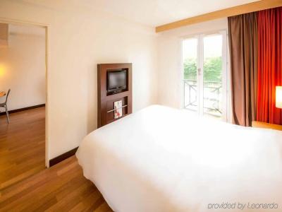 ibis Valenciennes - 3