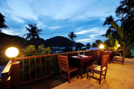 Phi Phi Arboreal Resort - 17