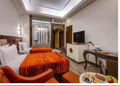 Hindusthan International, Kolkata - 6