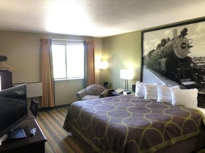 Super 8 by Wyndham/Wanamaker RD/I-70 - 9