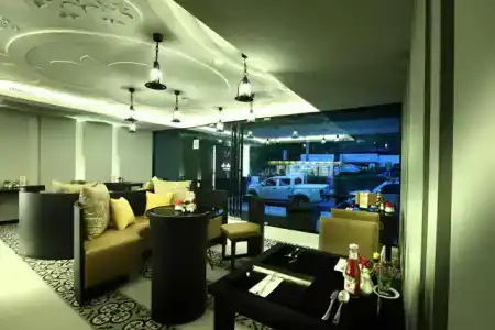 De Chai Oriental Nimman - Sha Plus - 26