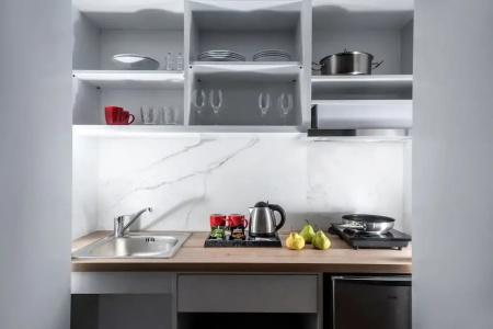 Kipos Boutique Suites - 13