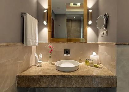 Doubletree by Hilton Van - 78