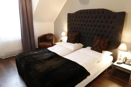 Boutique Weisses Kreuz - Adult only - 18