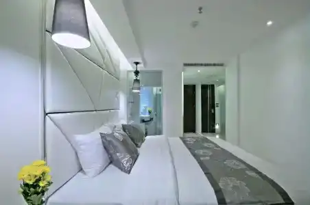 Sukhumvit Suites - 70