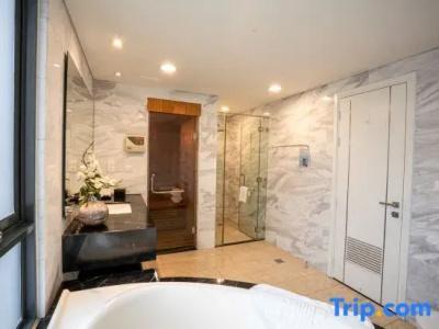 My Way & Residence - 101