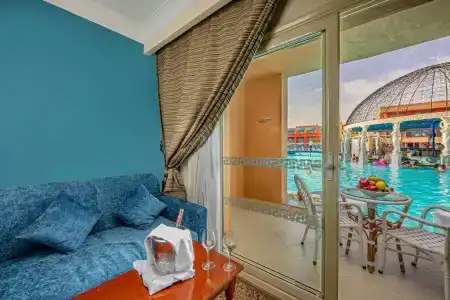 Titanic Palace - Families and Couples only - 61