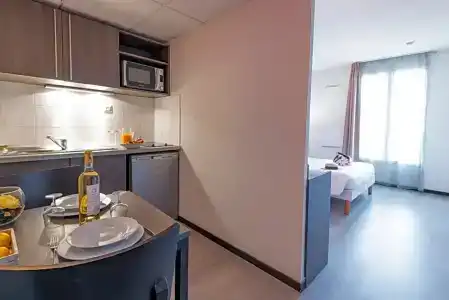 Zenitude Hôtel-Résidences Nîmes Centre - 83