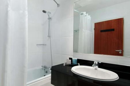 DoubleTree by Hilton Bristol North - 7