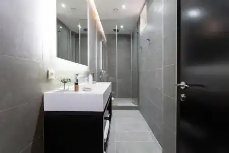 Dominic Smart & Luxury Suites - Republic Square - 29