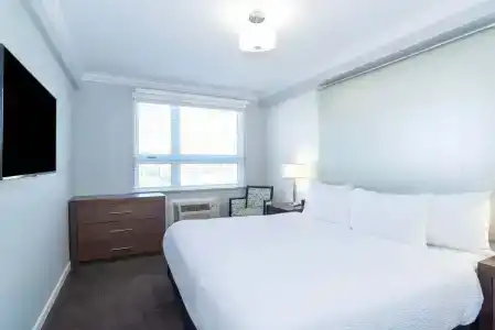 Sandman & Suites - 18