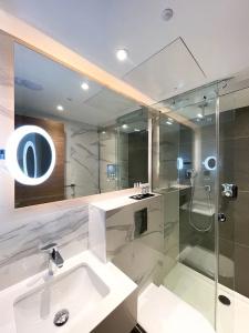 Merit Kensington - 136