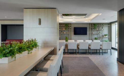 Doubletree by Hilton Van - 7