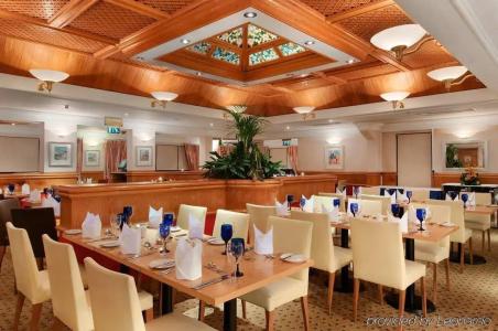 DoubleTree by Hilton Bristol North - 25