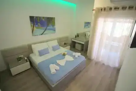 Zero Zero Sarande - 8