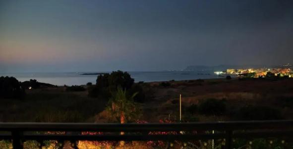 Sea View & Apartment - 58