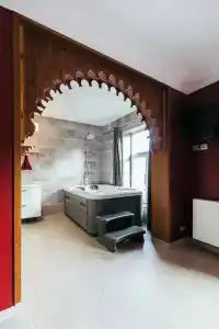 Riad - 49