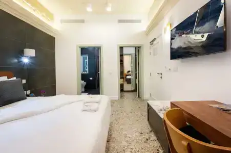 Battistini Boutique Living and Spa - 0